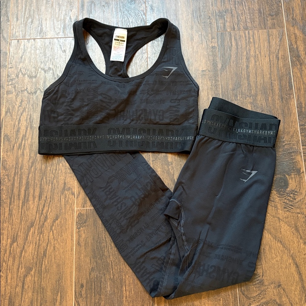 💎RARE💎🆕Gymshark “Vision” Sports Bra And Full-Length Legging In Black Tonal Logo - Picture 6 of 16